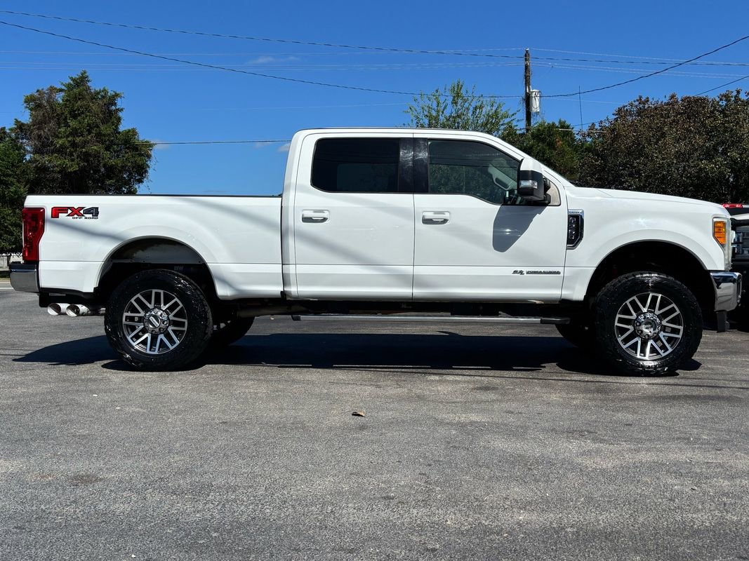 Used 2017 Ford F250 Lariat w/ Lariat Value Package image 2