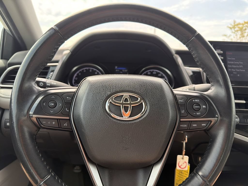 Used 2023 Toyota Camry SE FWD image 24