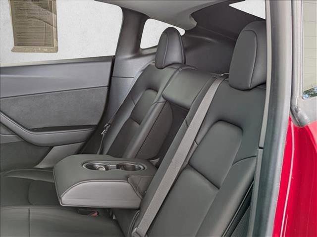 Used 2021 Tesla Model Y Long Range AWD/4WD image 24