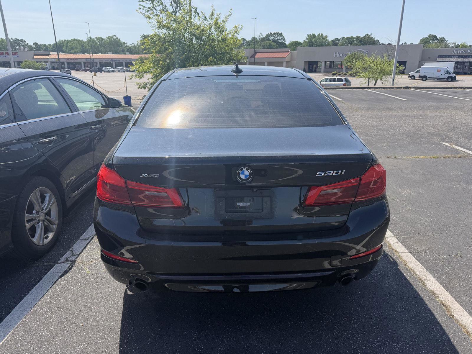 Used 2020 BMW 530i xDrive w/ Convenience Package image 4