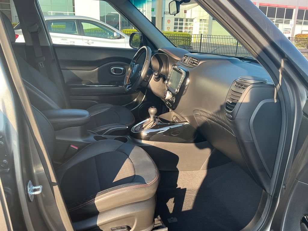 Used 2017 Kia Soul ! w/ Tech Package FWD image 29