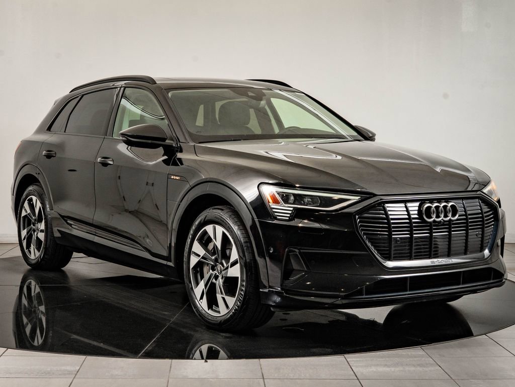 Used 2021 Audi e-tron Premium w/ Convenience Plus Package AWD/4WD image 12