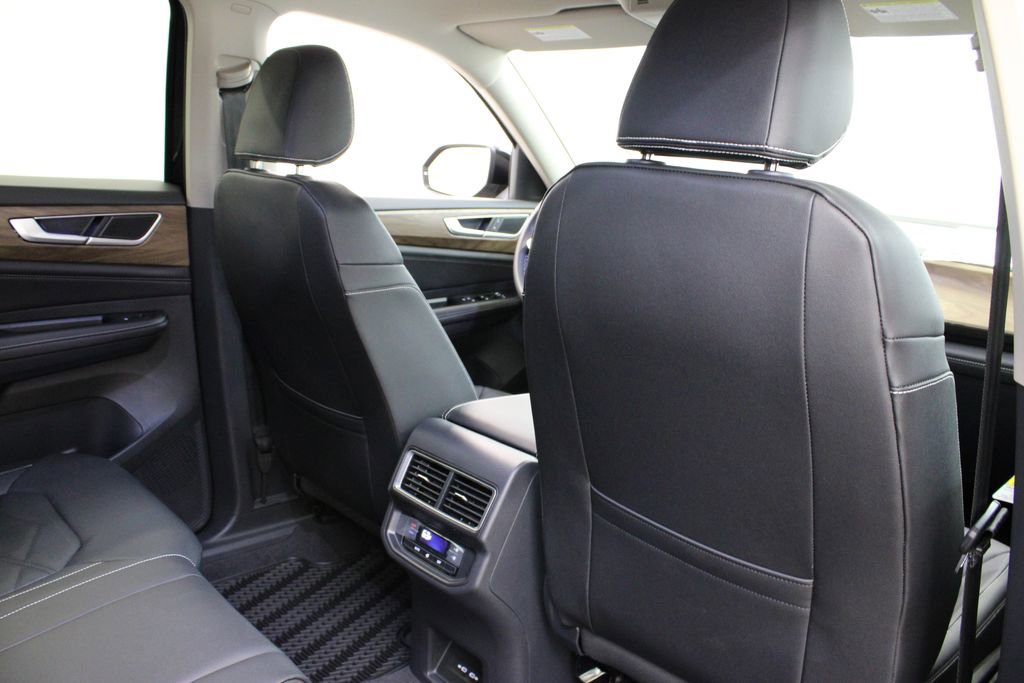 New 2026 Volkswagen Atlas SE FWD image 19