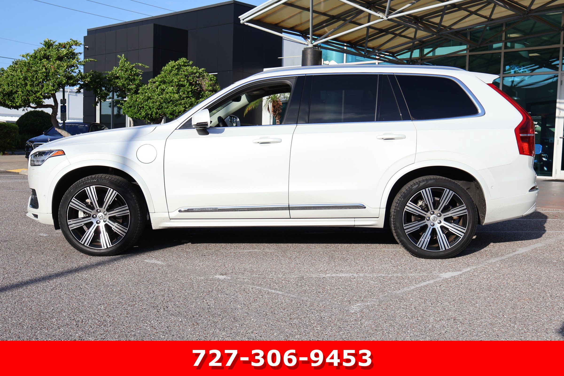 Used 2024 Volvo XC90 T8 Plus w/ Protection Package Premier AWD/4WD image 6