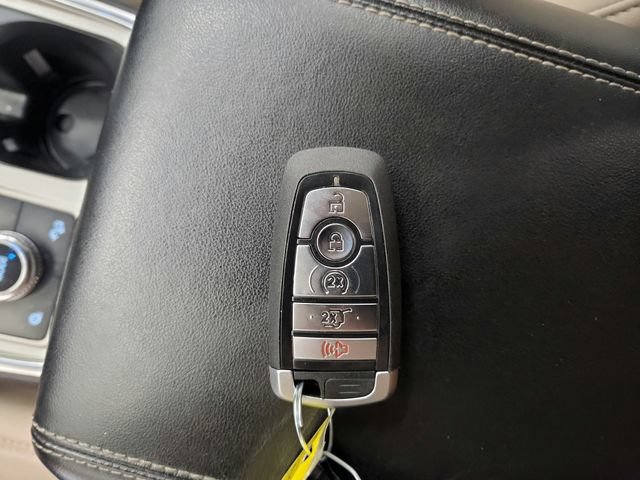 Used 2023 Ford Explorer XLT w/ Equipment Group 202A AWD/4WD image 41
