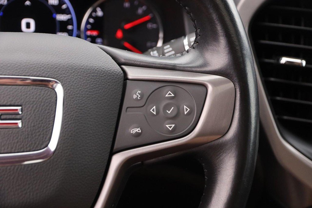 Used 2022 GMC Acadia AT4 w/ Technology Package AWD/4WD image 14
