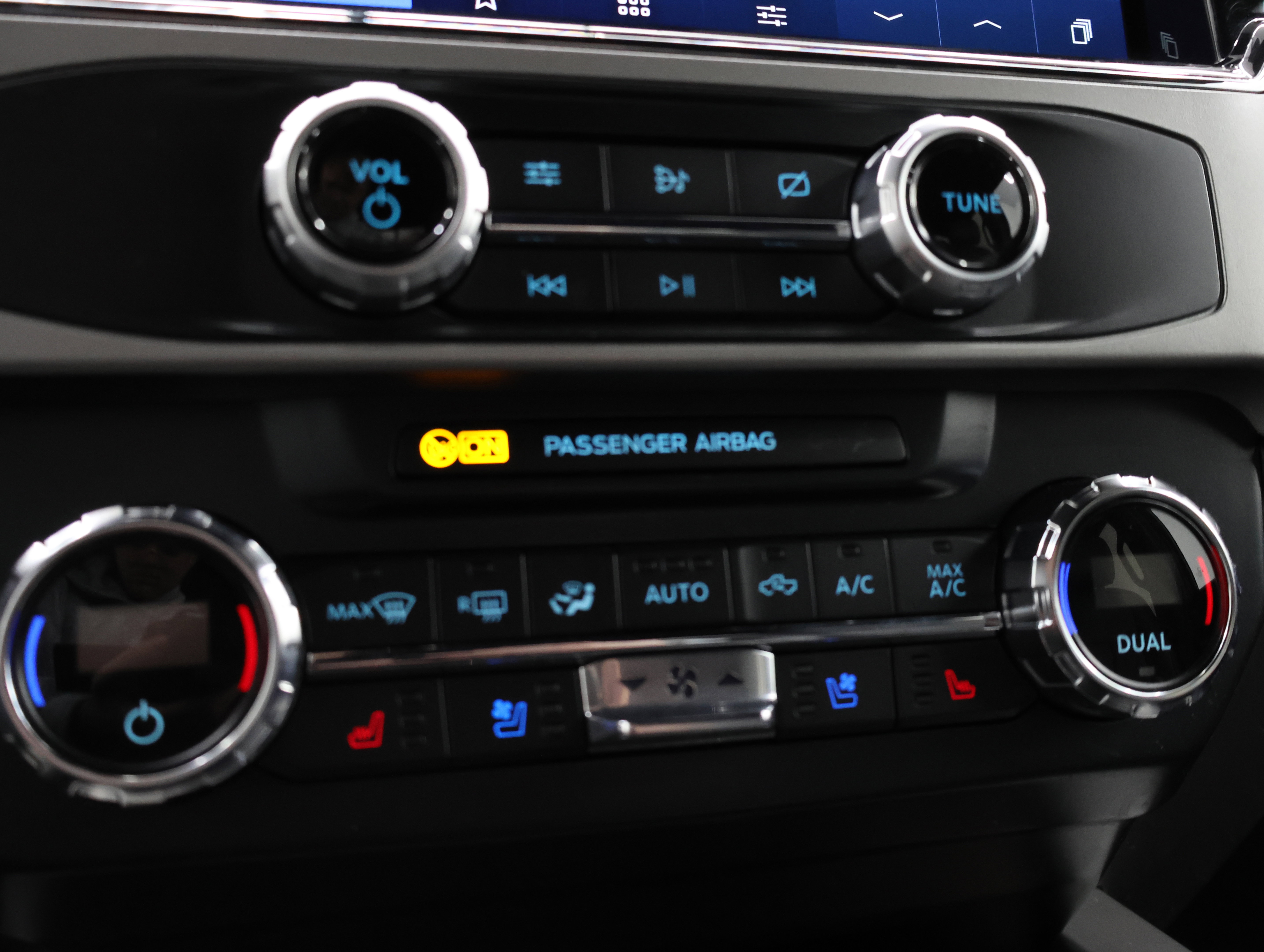 Used 2022 Ford F350 Lariat w/ Lariat Ultimate Package image 49