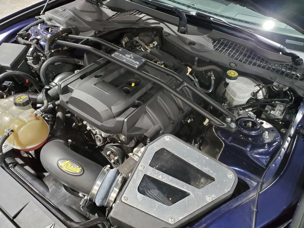 Used 2019 Ford Mustang EcoBoost image 40