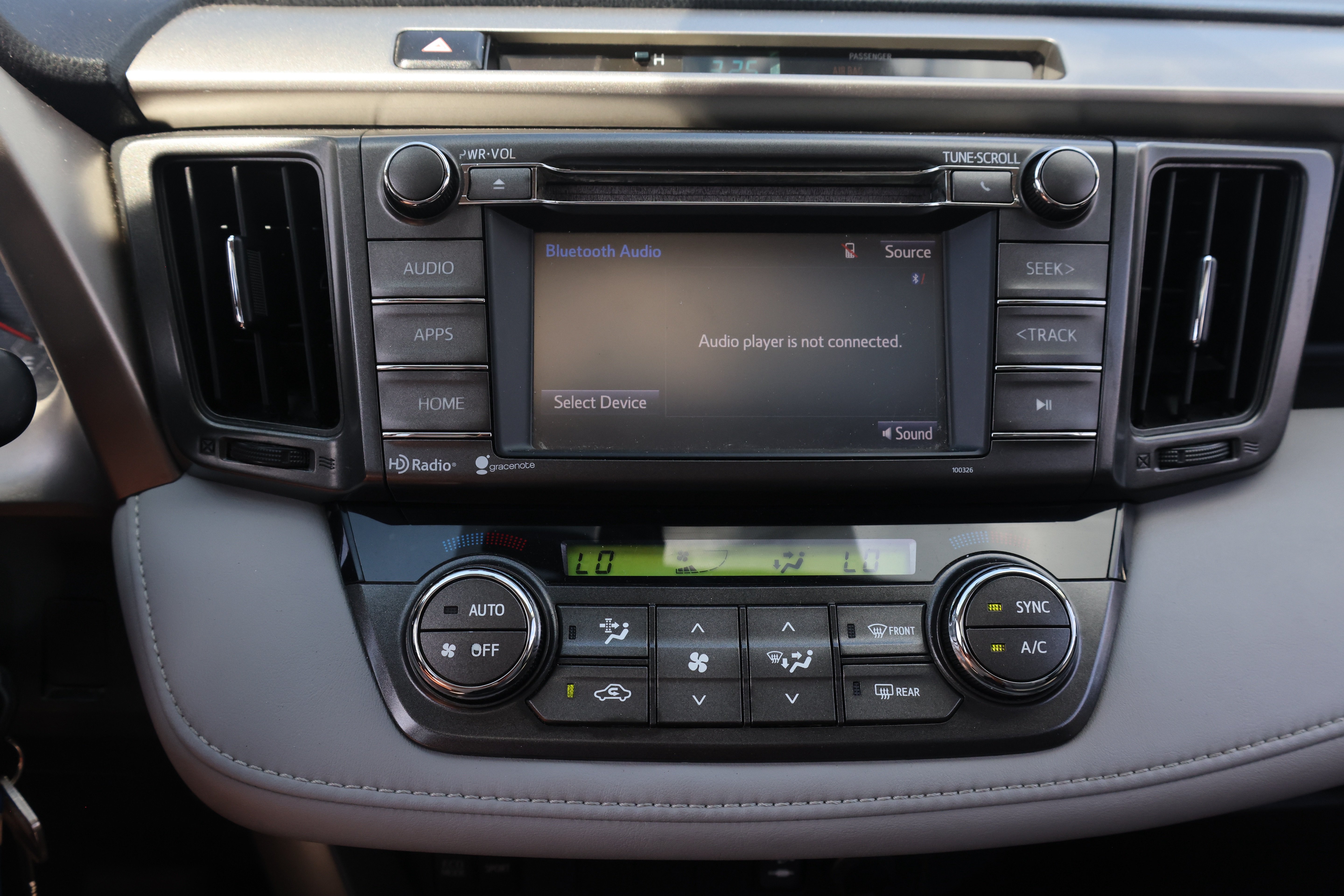 Used 2014 Toyota RAV4 XLE FWD image 7