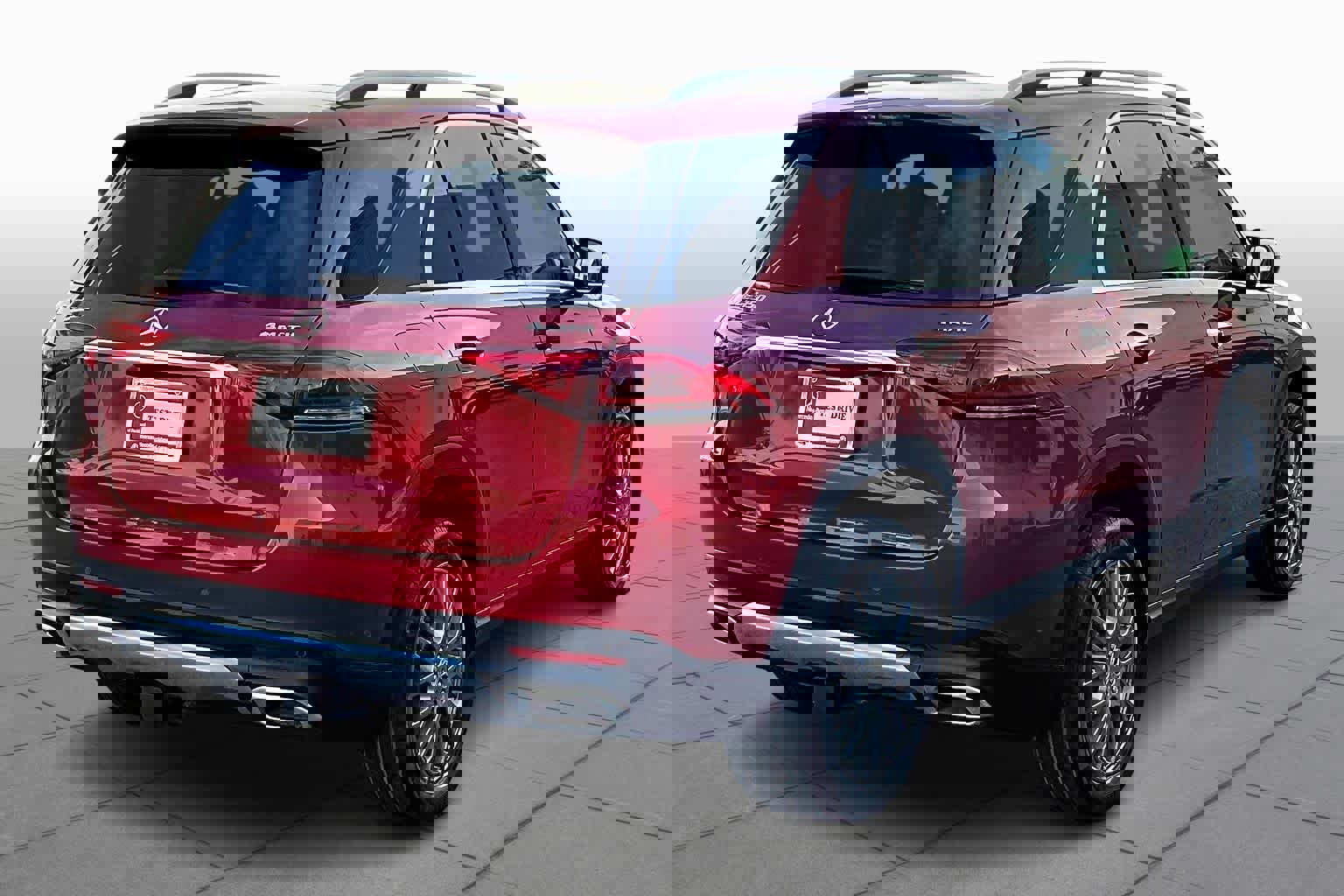 Used 2021 Mercedes-Benz GLE 350 4MATIC w/ Premium Package image 13