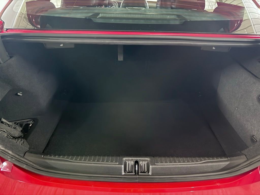 Used 2022 Alfa Romeo Giulia Veloce image 44