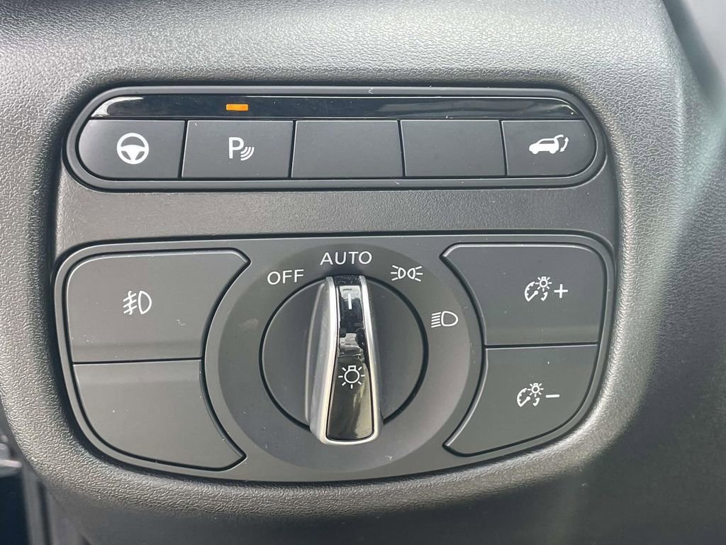 Used 2025 INFINITI QX55 Luxe w/ Cargo Package image 19