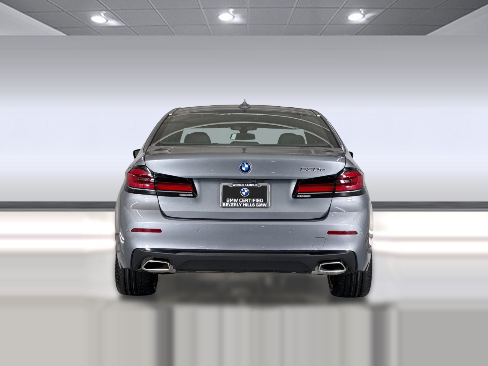 Certified 2023 BMW 530e w/ Premium Package RWD image 10