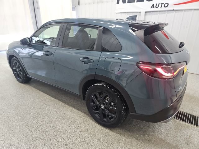 Used 2024 Honda HR-V Sport image 9
