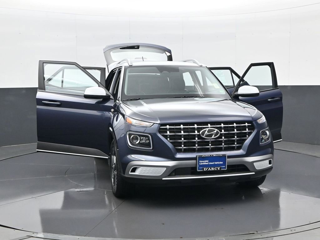 Certified 2023 Hyundai Venue Limited w/ Cargo Package image 31