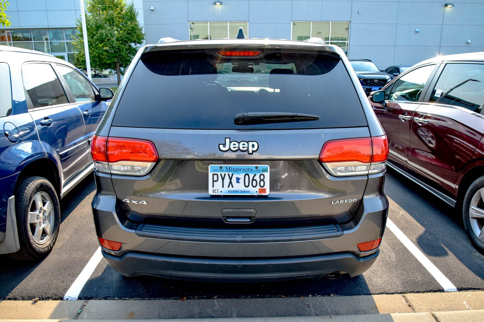 Used 2014 Jeep Grand Cherokee Laredo w/ Quick Order Package 23E AWD/4WD image 5