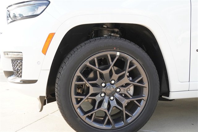 New 2025 Jeep Grand Cherokee L Summit image 5