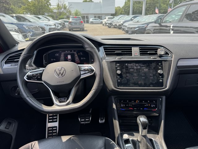 Used 2024 Volkswagen Tiguan SEL R-Line AWD/4WD image 13