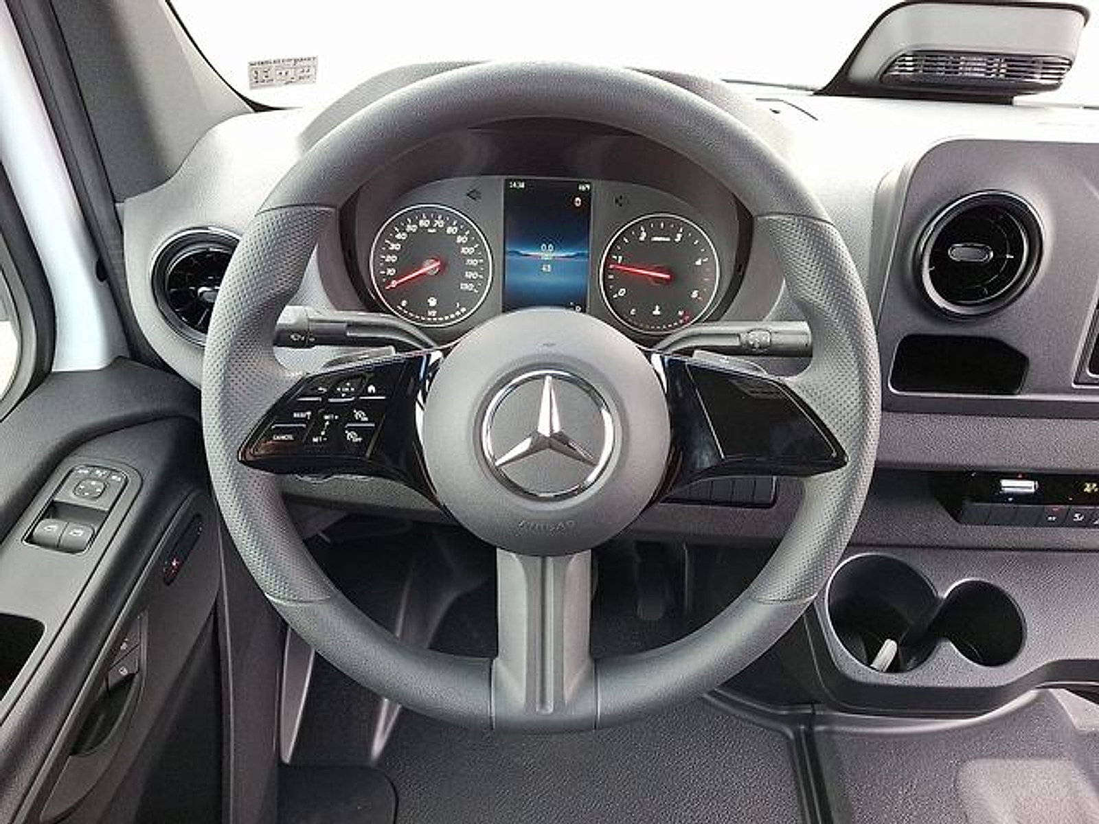 Used 2026 Mercedes-Benz Sprinter 2500 image 17