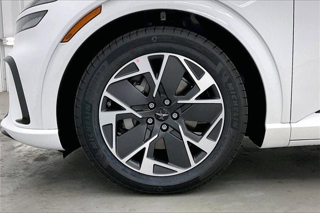 New 2026 Genesis GV60 AWD image 35