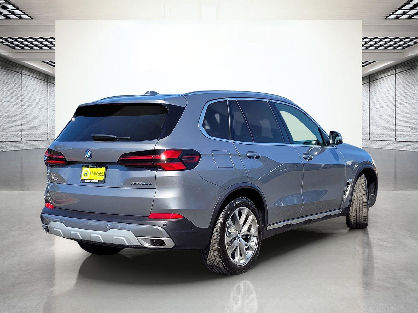 New 2026 BMW X5 xDrive50e w/ Premium Package AWD/4WD image 6