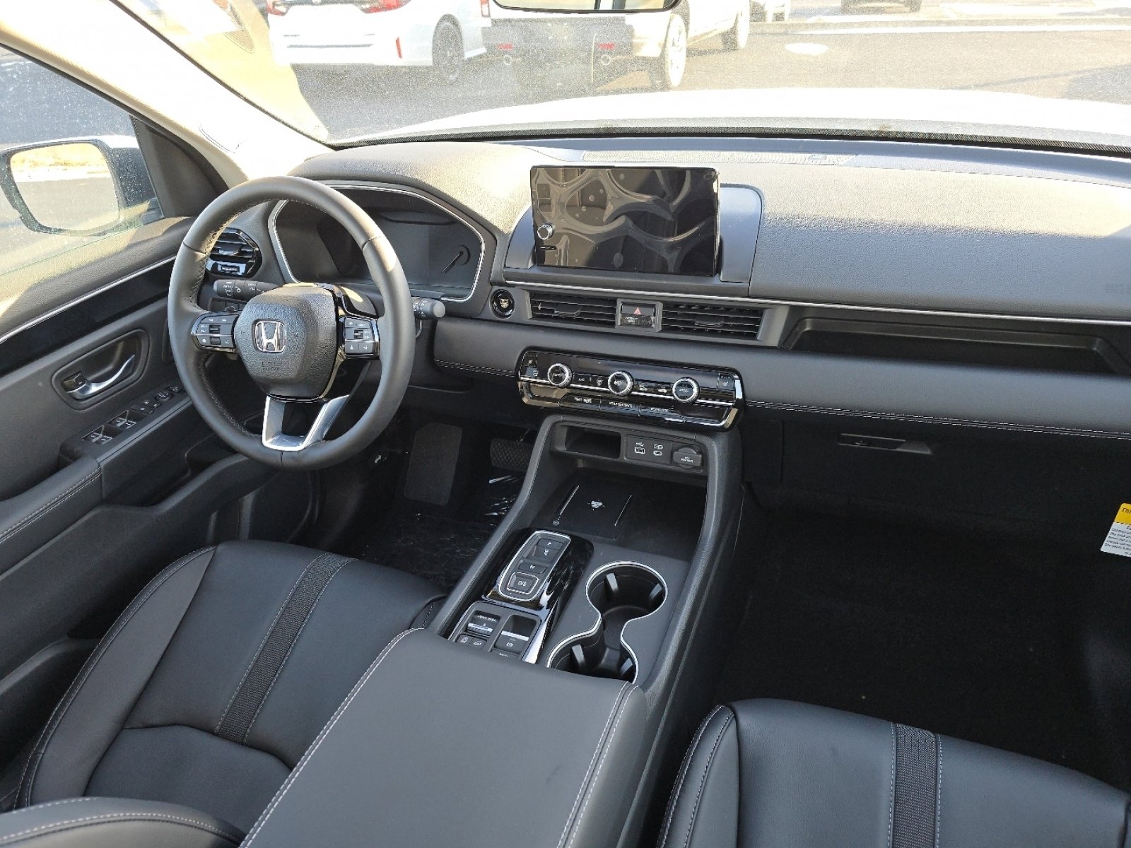 New 2025 Honda Pilot Touring image 25