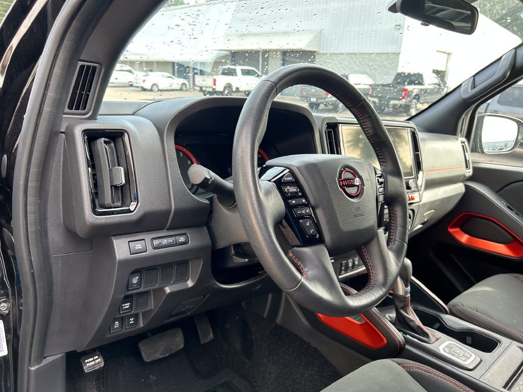Used 2026 Nissan Frontier PRO-4X AWD/4WD image 10