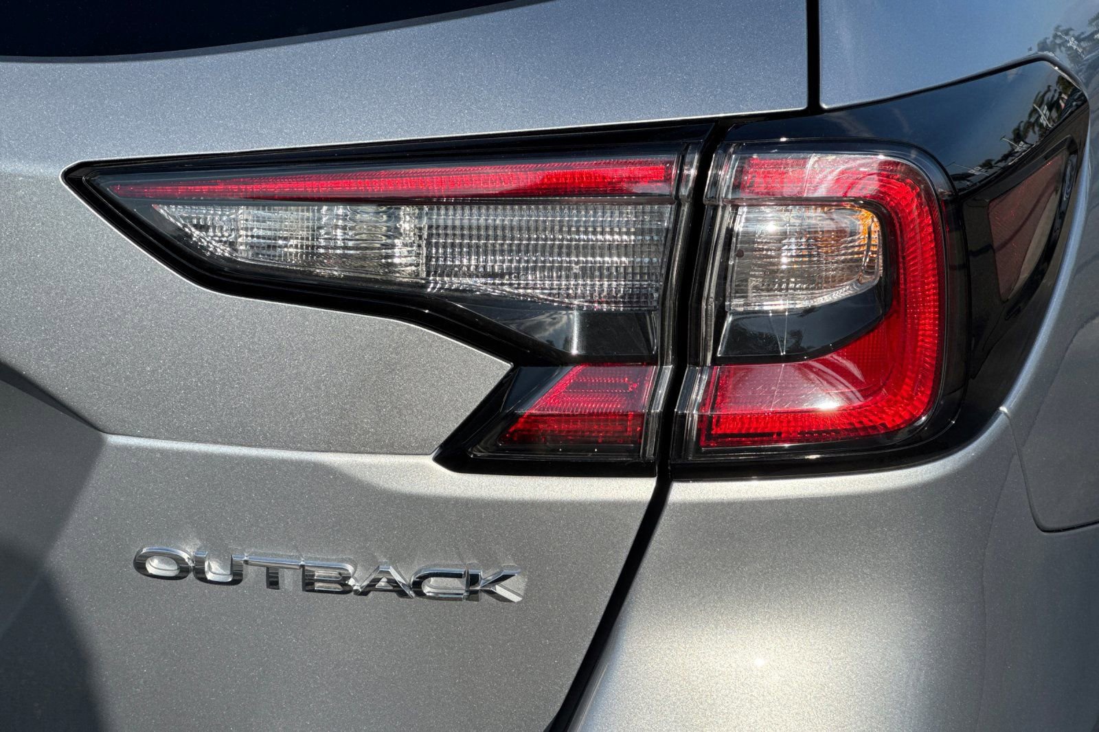 Certified 2025 Subaru Outback Premium image 31
