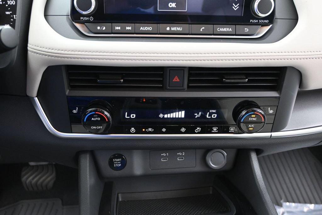 New 2026 Nissan Rogue Dark Armor AWD/4WD image 17