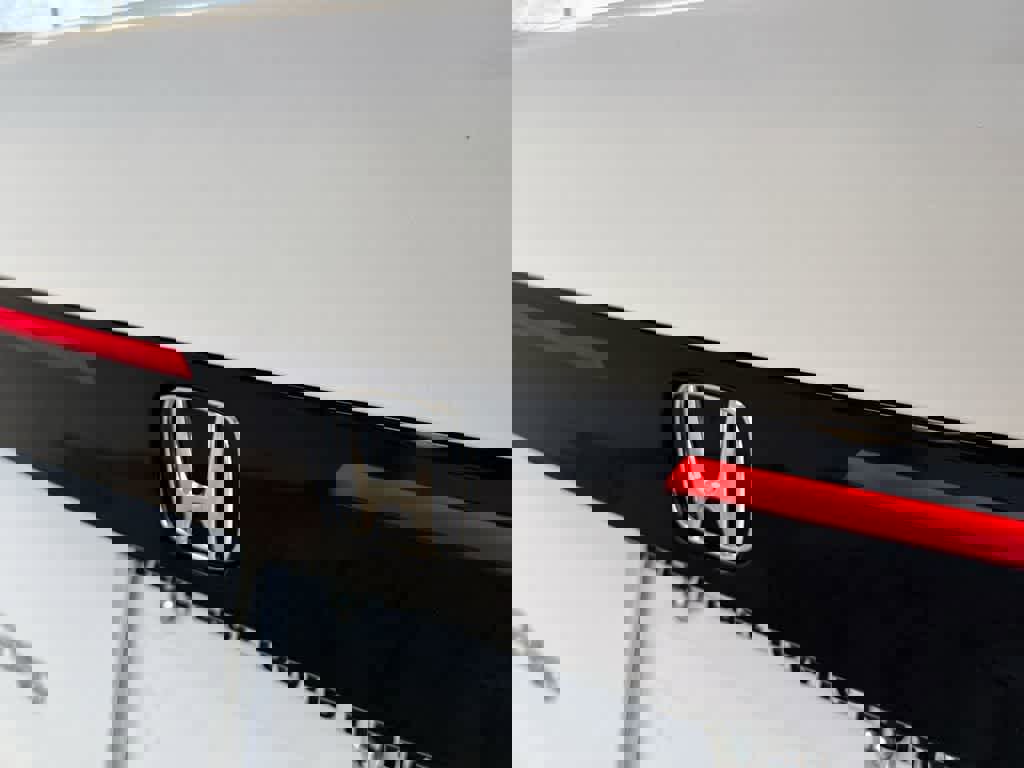 Certified 2025 Honda Accord SE image 12