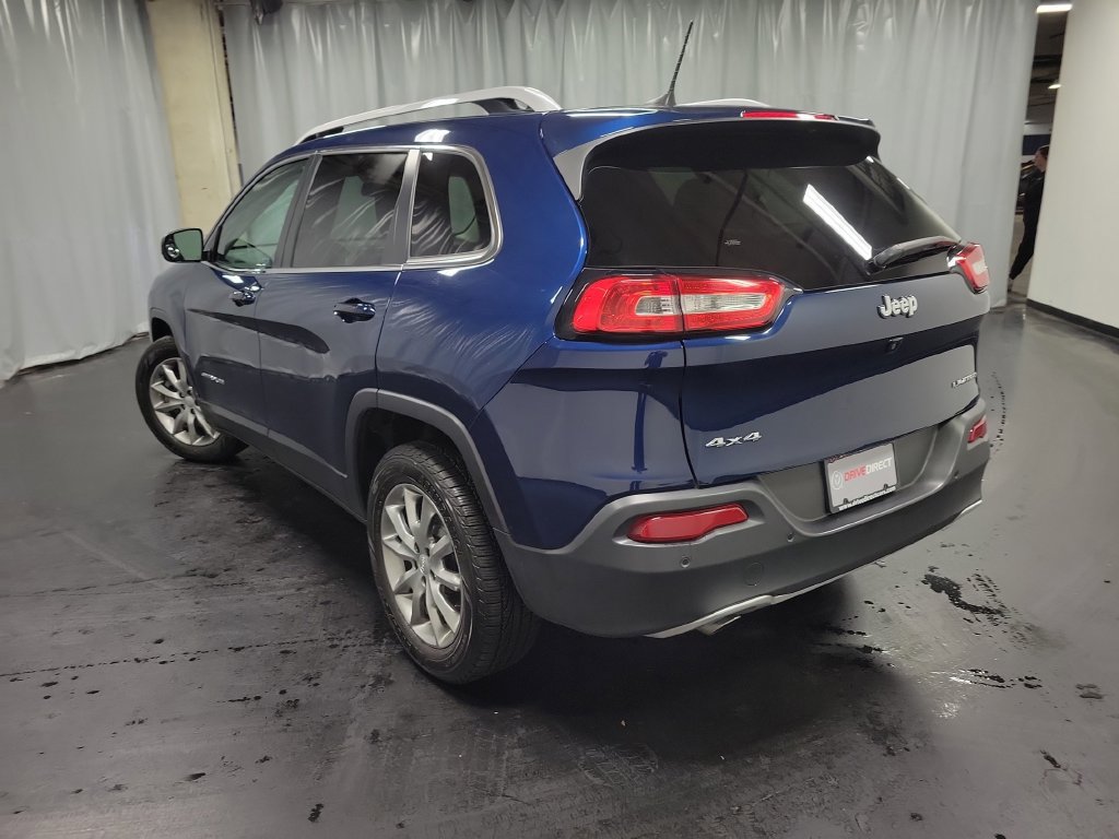 Used 2018 Jeep Cherokee Limited AWD/4WD image 7