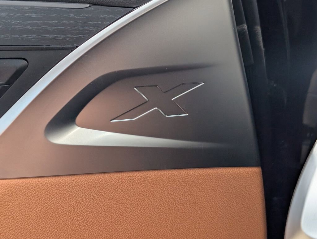 Used 2024 BMW X3 sDrive30i w/ Premium Package w/ZPA image 32