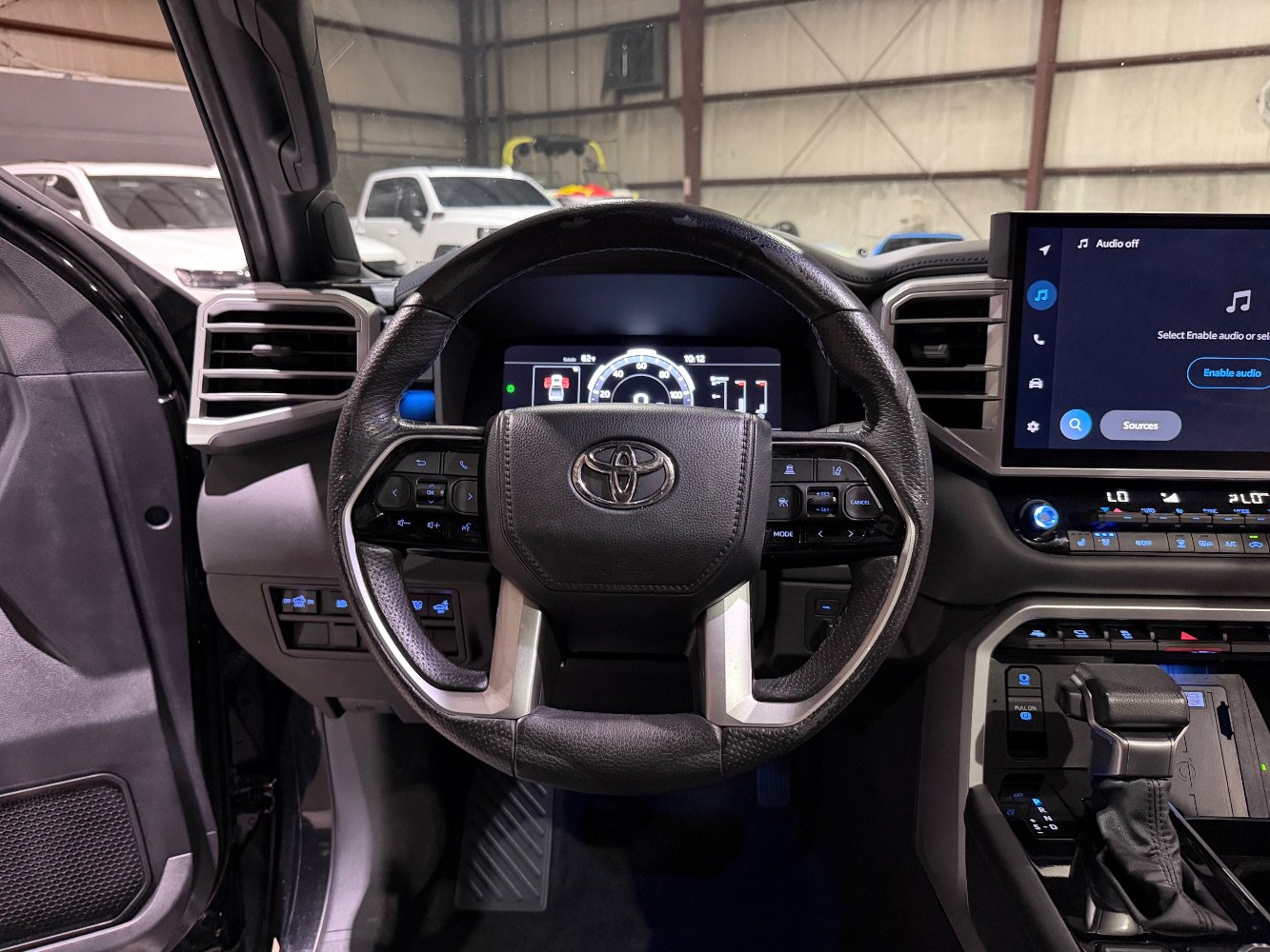 Used 2023 Toyota Tundra Platinum AWD/4WD image 32