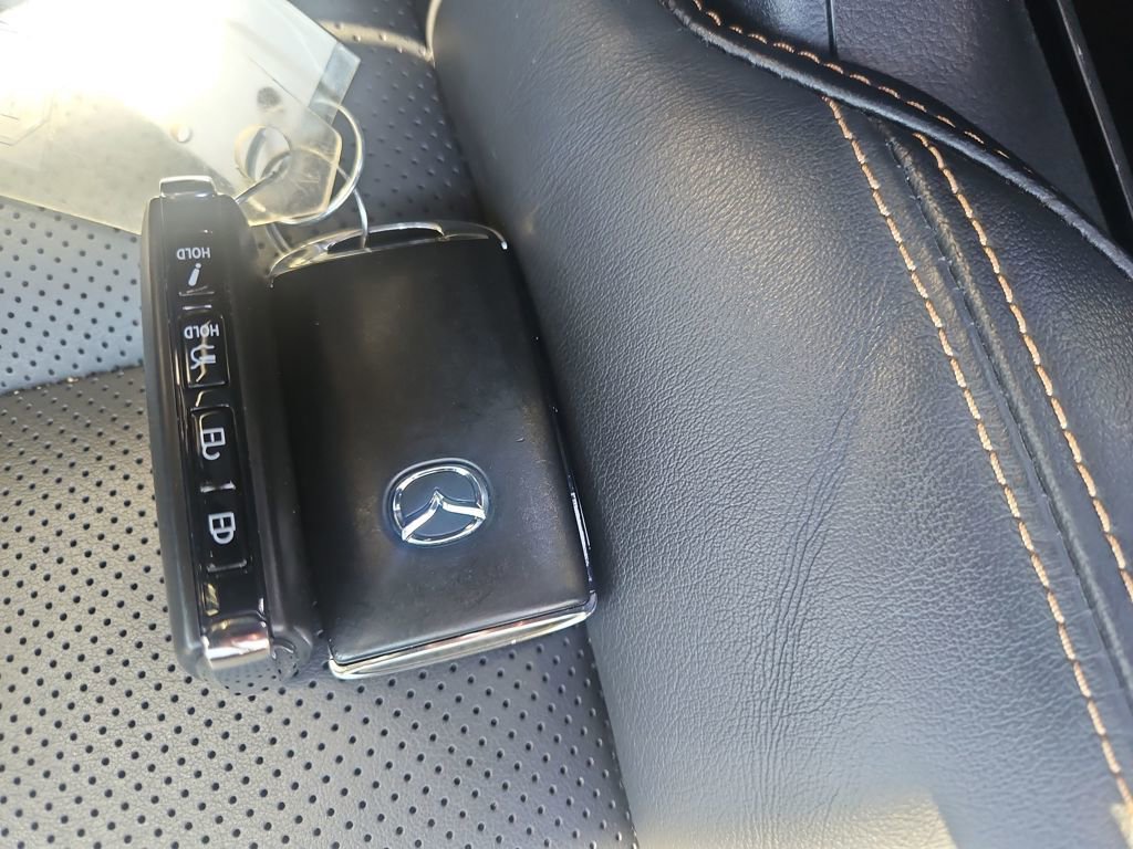 Used 2025 MAZDA CX-70 3.3 Turbo S w/ Premium Package image 35