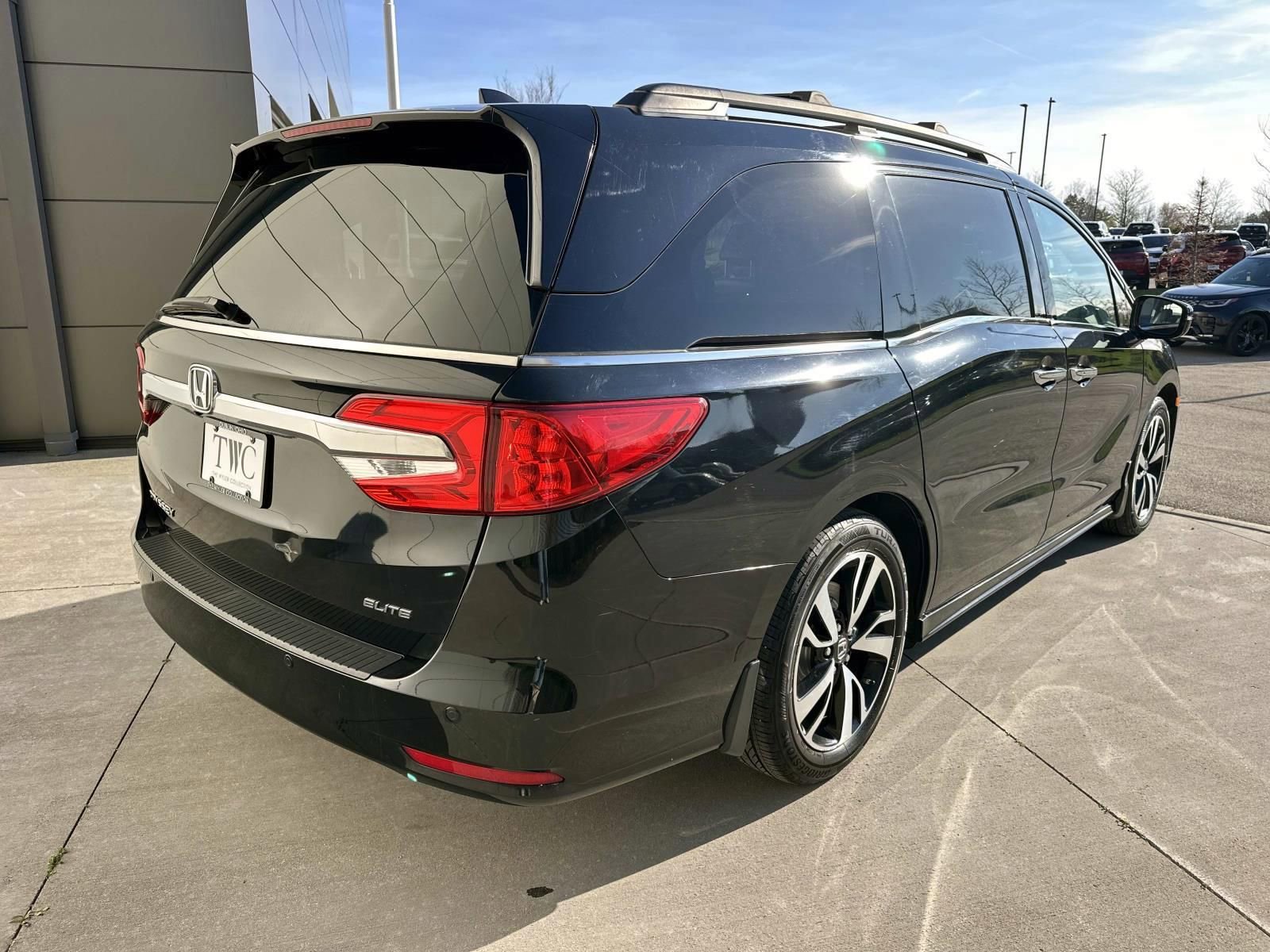 Used 2019 Honda Odyssey Elite image 5
