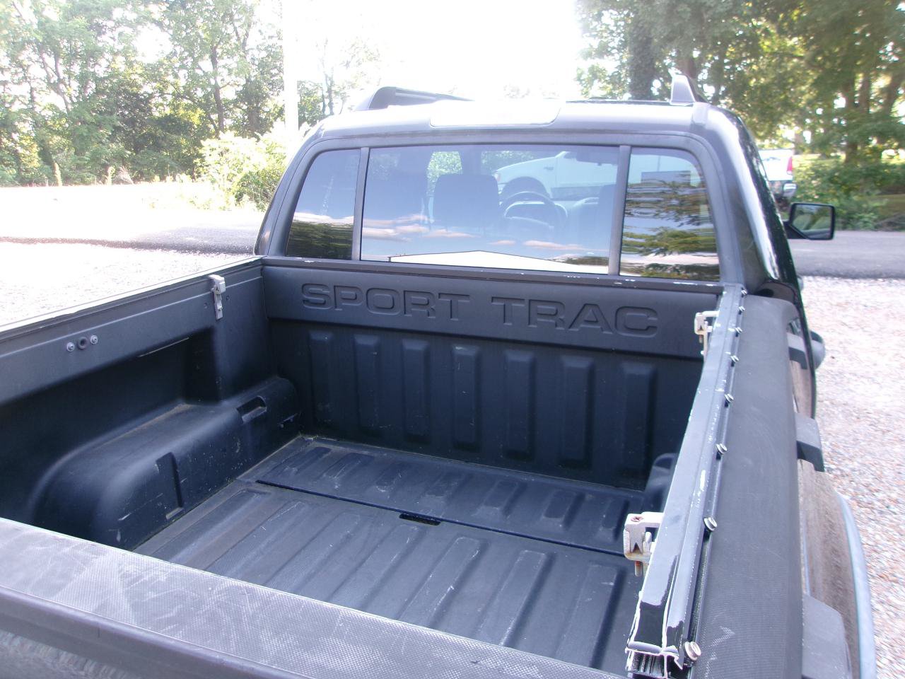 Used 2007 Ford Explorer Sport Trac XLT RWD image 18