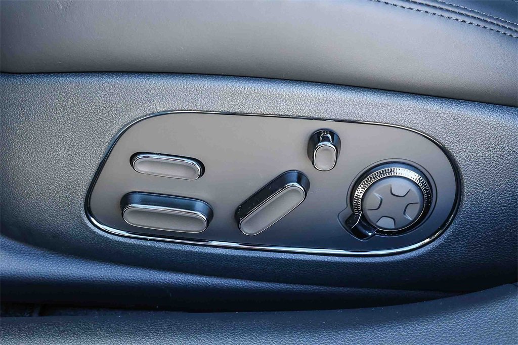 New 2026 Genesis G90 3.5T Prestige image 22