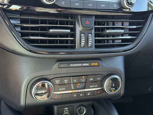 Used 2025 Ford Escape ST-Line Select AWD/4WD image 23