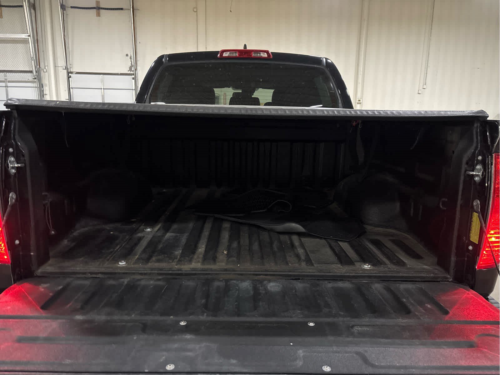 Used 2020 Toyota Tundra SR5 w/ SR5 Convenience Package AWD/4WD image 7