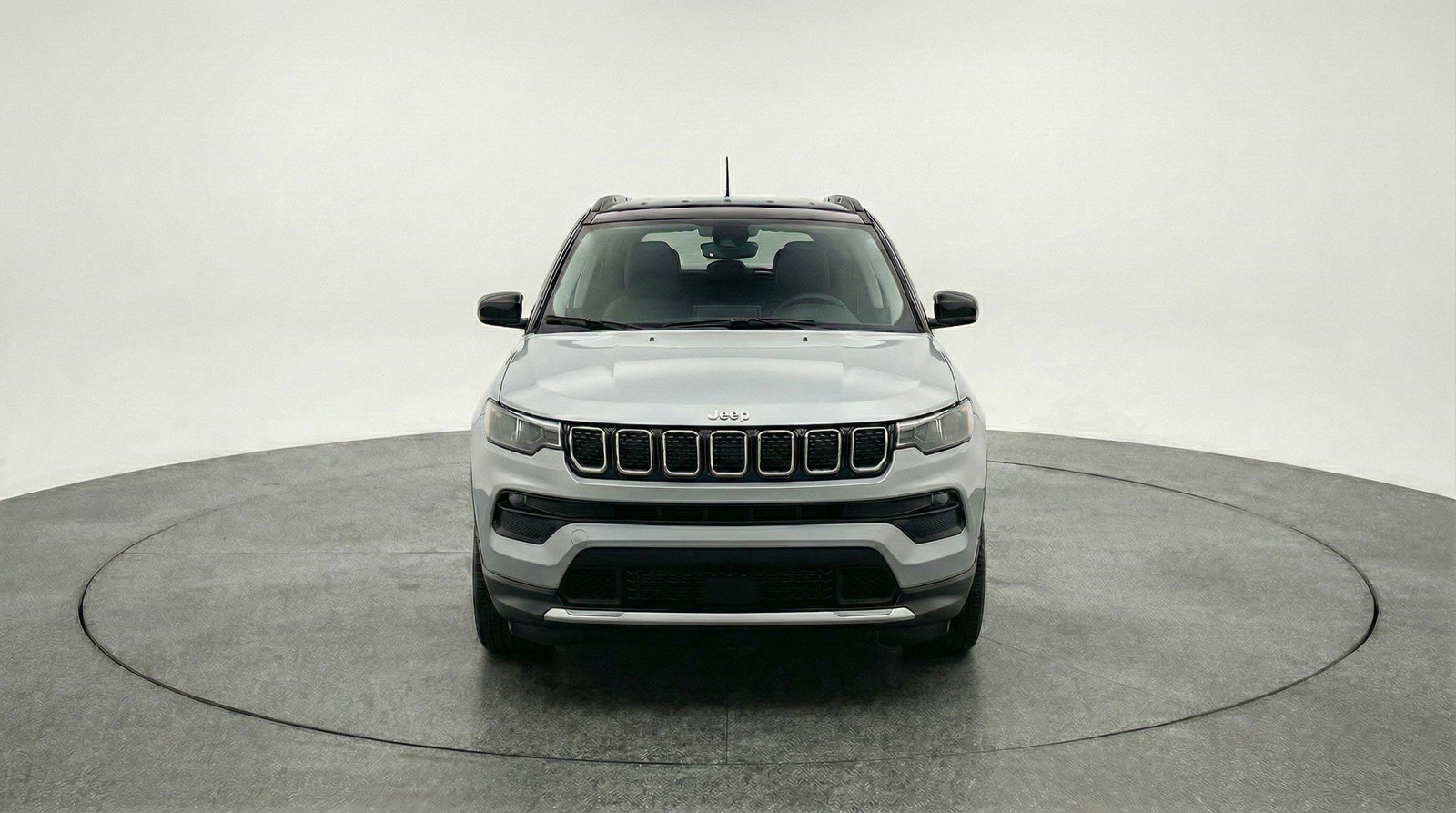 Used 2025 Jeep Compass Limited AWD/4WD image 2