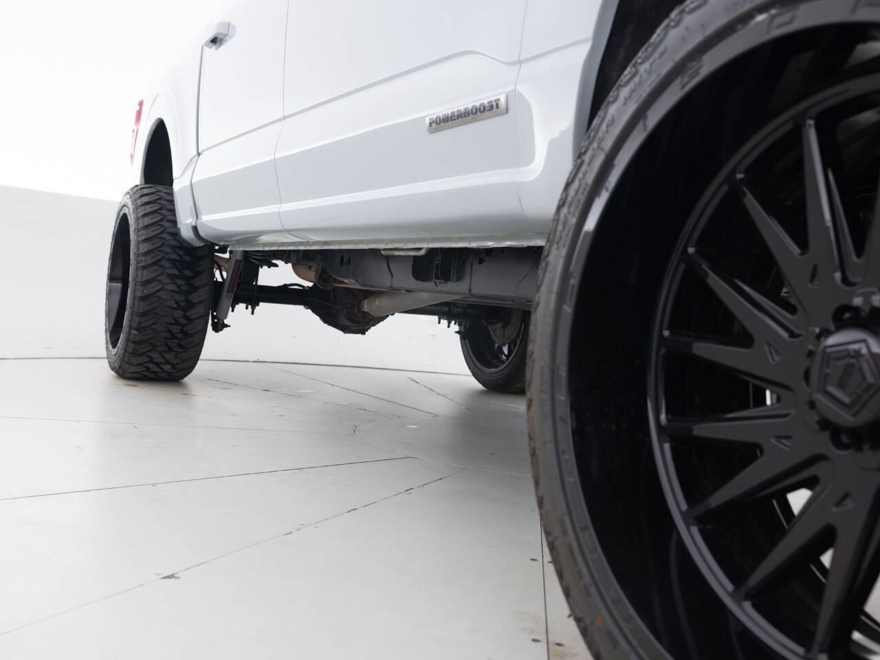 Used 2024 Ford F150 Lariat w/ Bed Utility Package AWD/4WD image 26