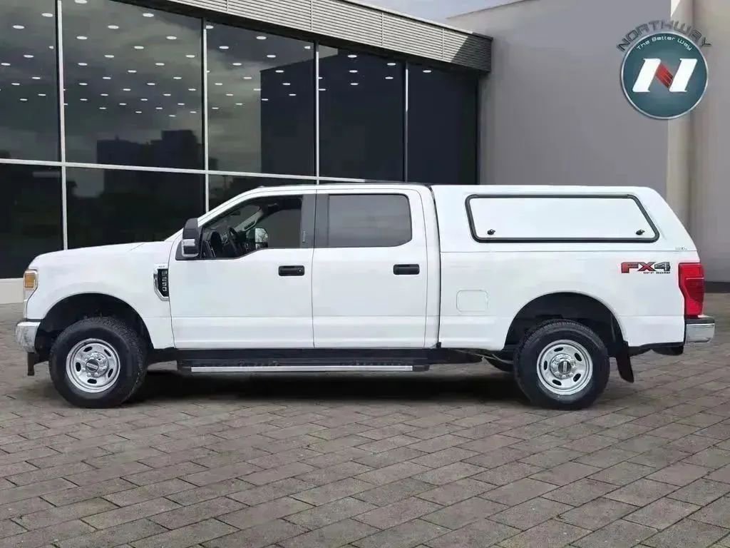 Used 2021 Ford F250 XLT w/ XLT Value Package image 2