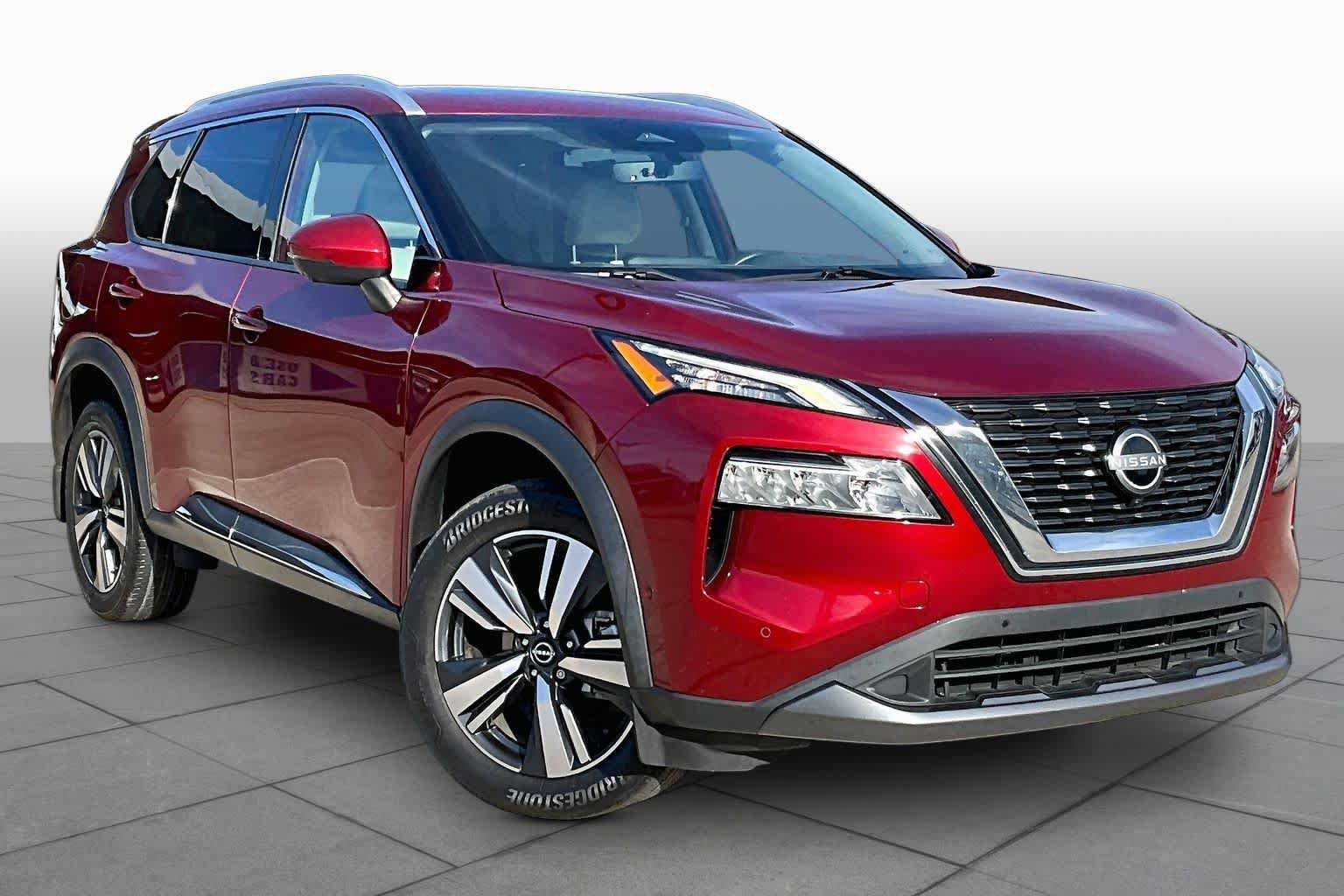 Used 2023 Nissan Rogue SL w/ SL Premium Package FWD image 3