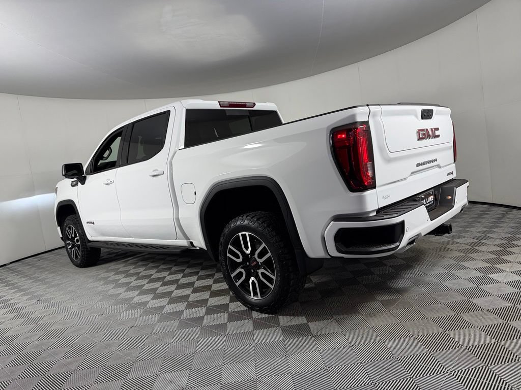 Used 2024 GMC Sierra 1500 AT4 w/ AT4 Premium Package AWD/4WD image 10