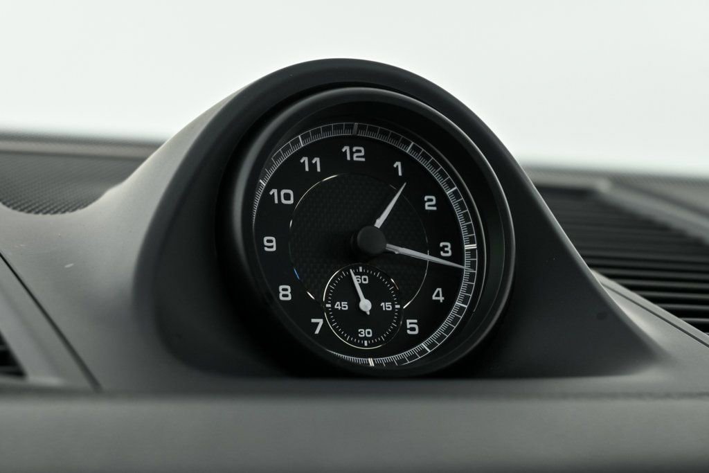 New 2026 Porsche Macan image 17