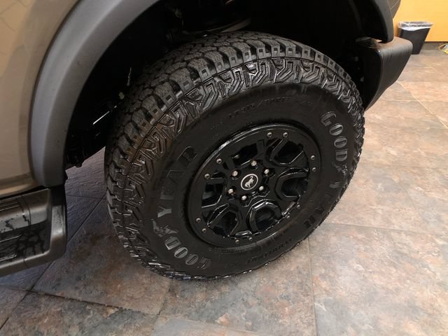 New 2026 Ford Bronco Outer Banks w/ Sasquatch Package AWD/4WD image 9