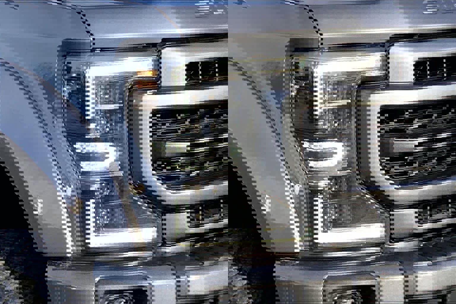 Used 2022 Ford F250 Lariat w/ Tremor Off-Road Package image 23