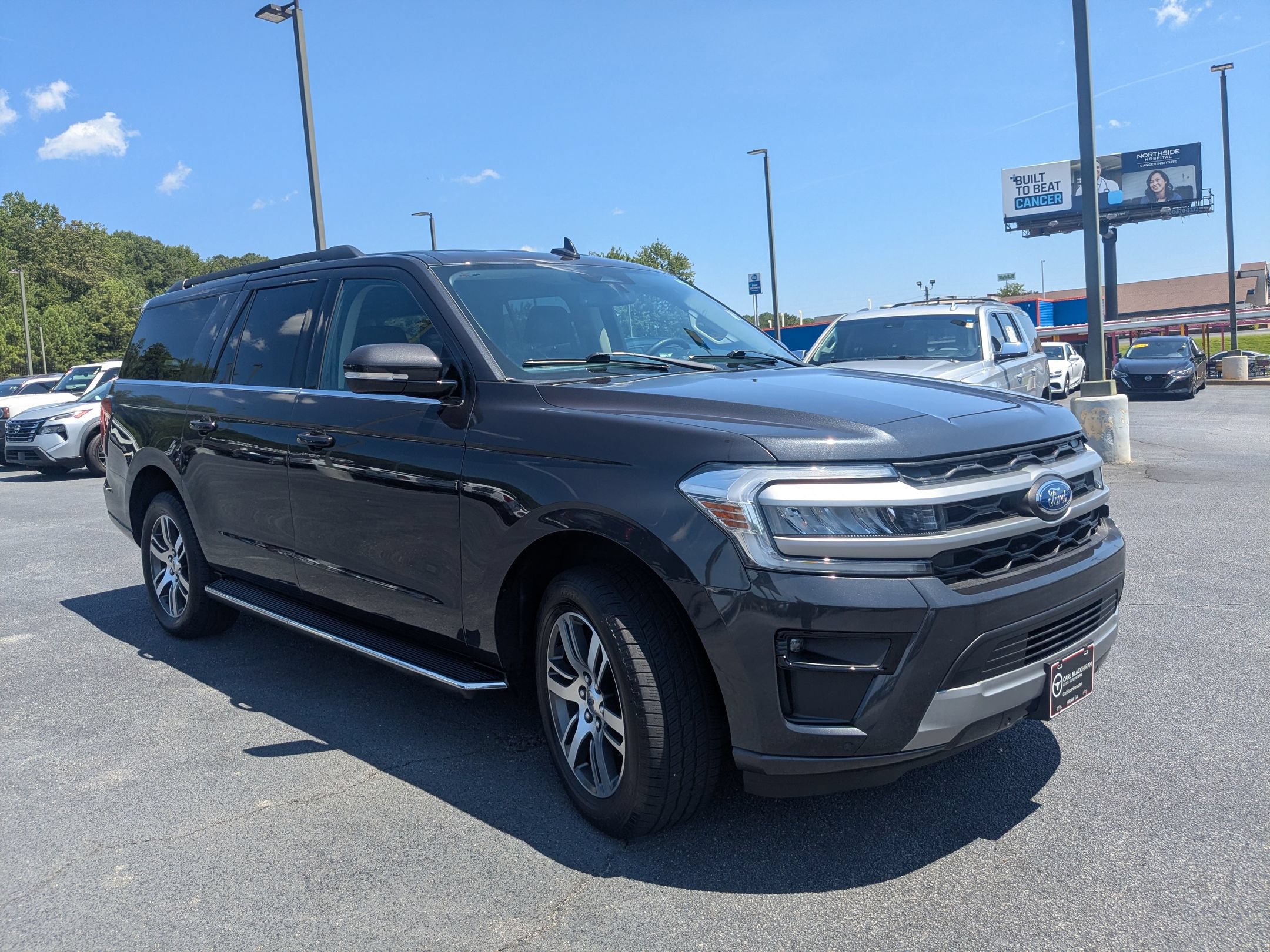 Used 2023 Ford Expedition Max XLT RWD image 3