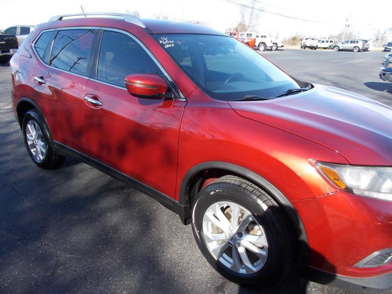 Used 2016 Nissan Rogue SV AWD/4WD image 11