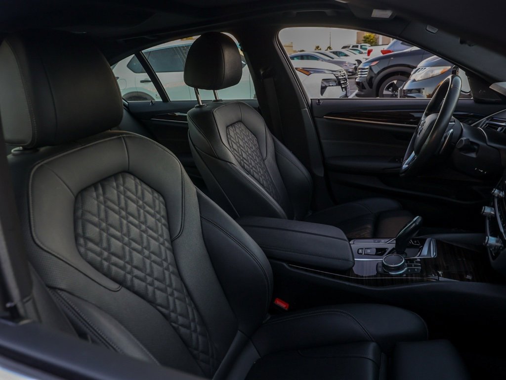 Used 2023 BMW 530e image 19